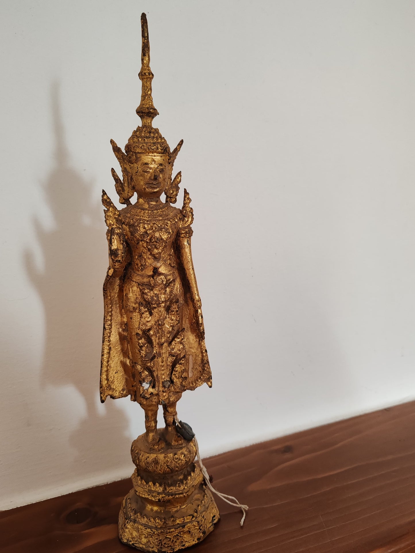 Statua in bronzo dorato- stile Rattanakosin- divinità buddista