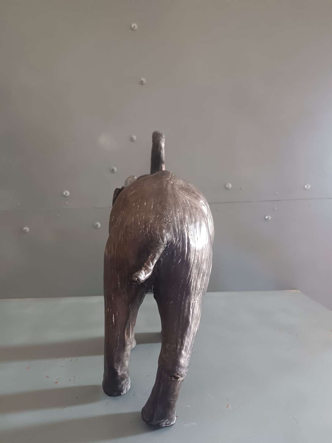 Elefante in vera pelle epoca metà novecento