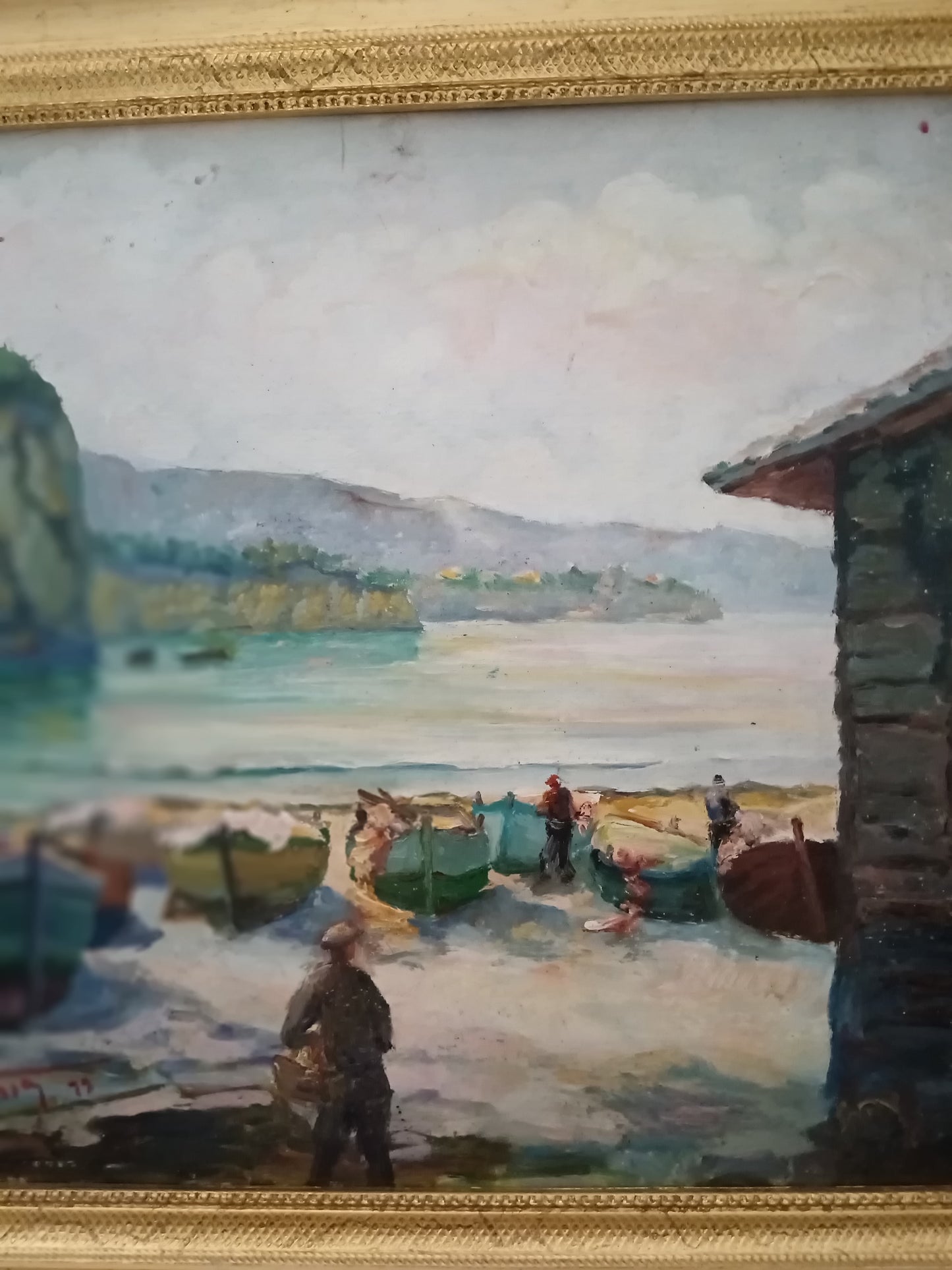Mario Fumia (1931-2013) – Marina con barche e scogliera, olio su cartoncino