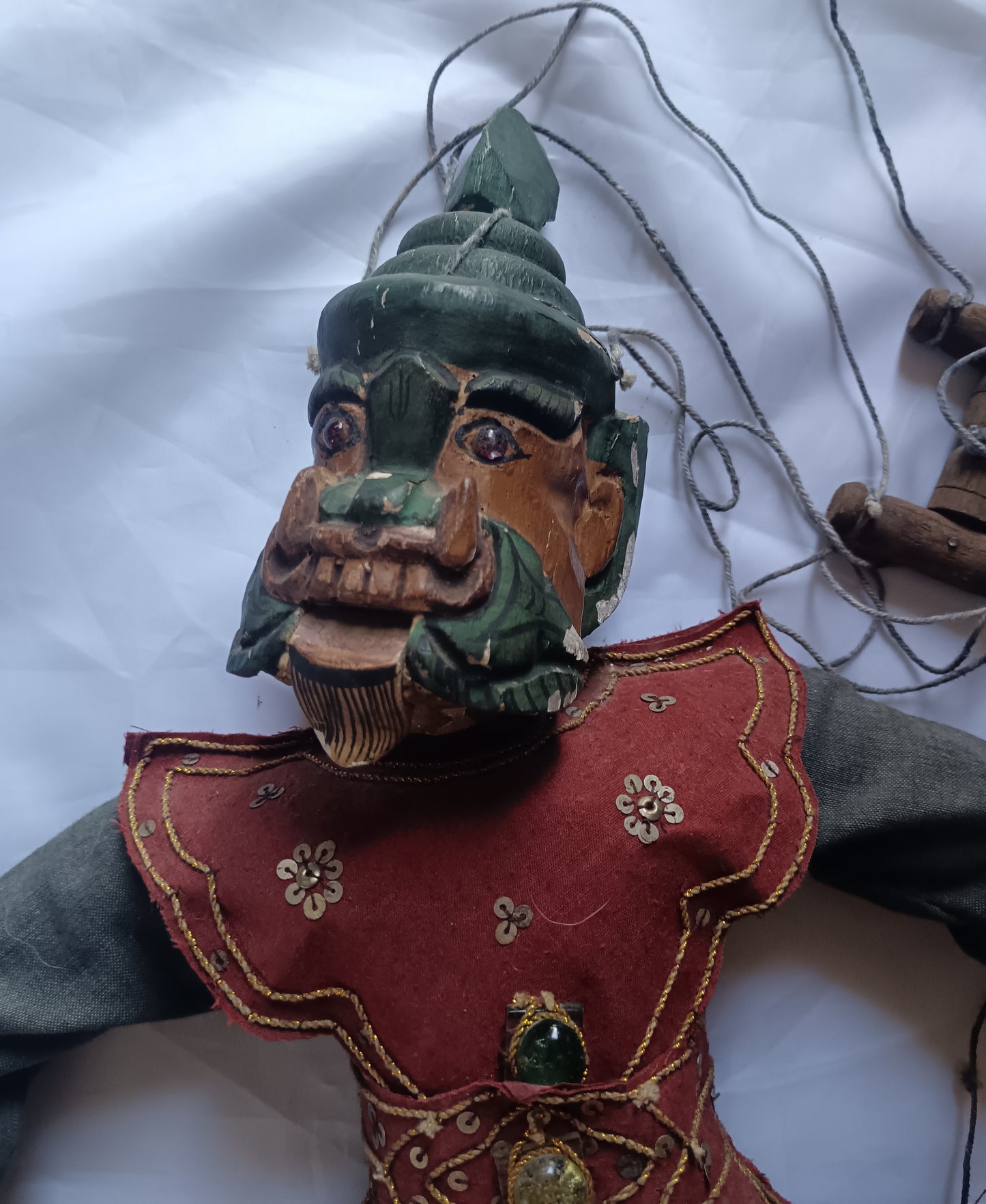 “Antica Marionetta Orientale in Legno Dipinto – Teatro Tradizionale Birmano Myanmar