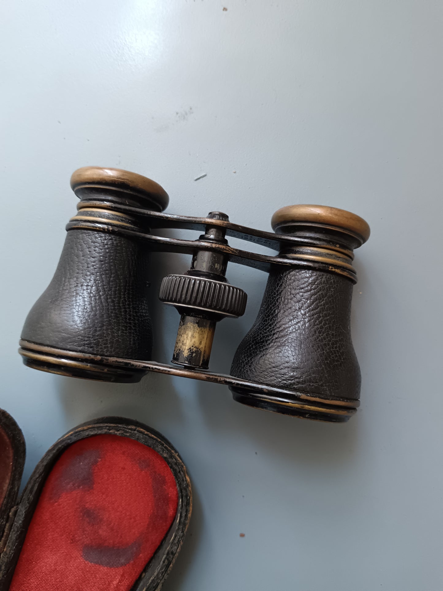Binocolo da Teatro Emil Busch Antique Opera Glasses con Custodia Originale, Germania '900.