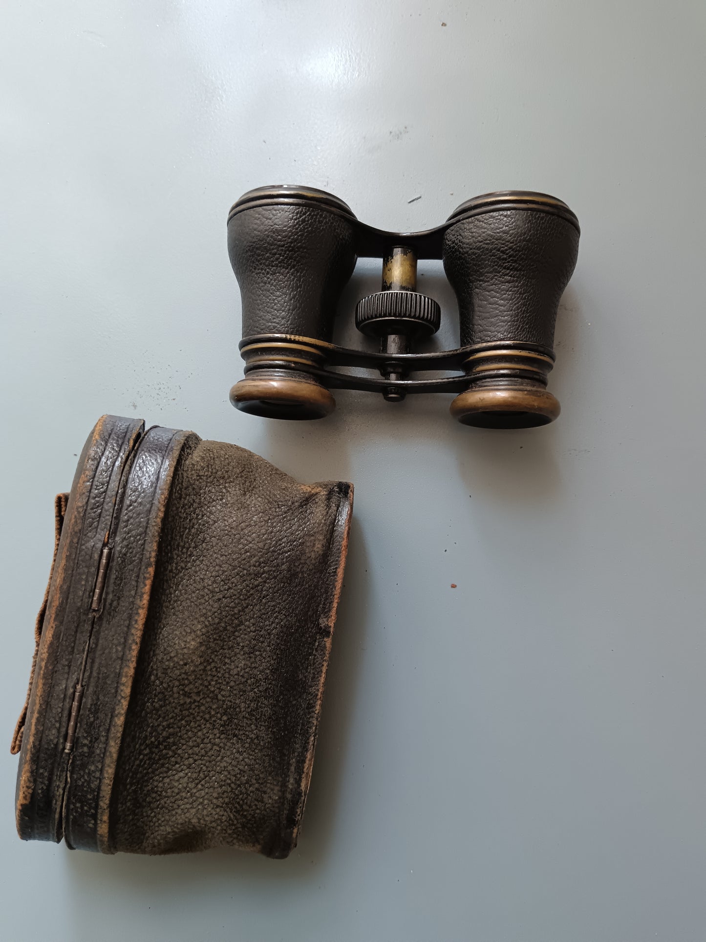 Binocolo da Teatro Emil Busch Antique Opera Glasses con Custodia Originale, Germania '900.