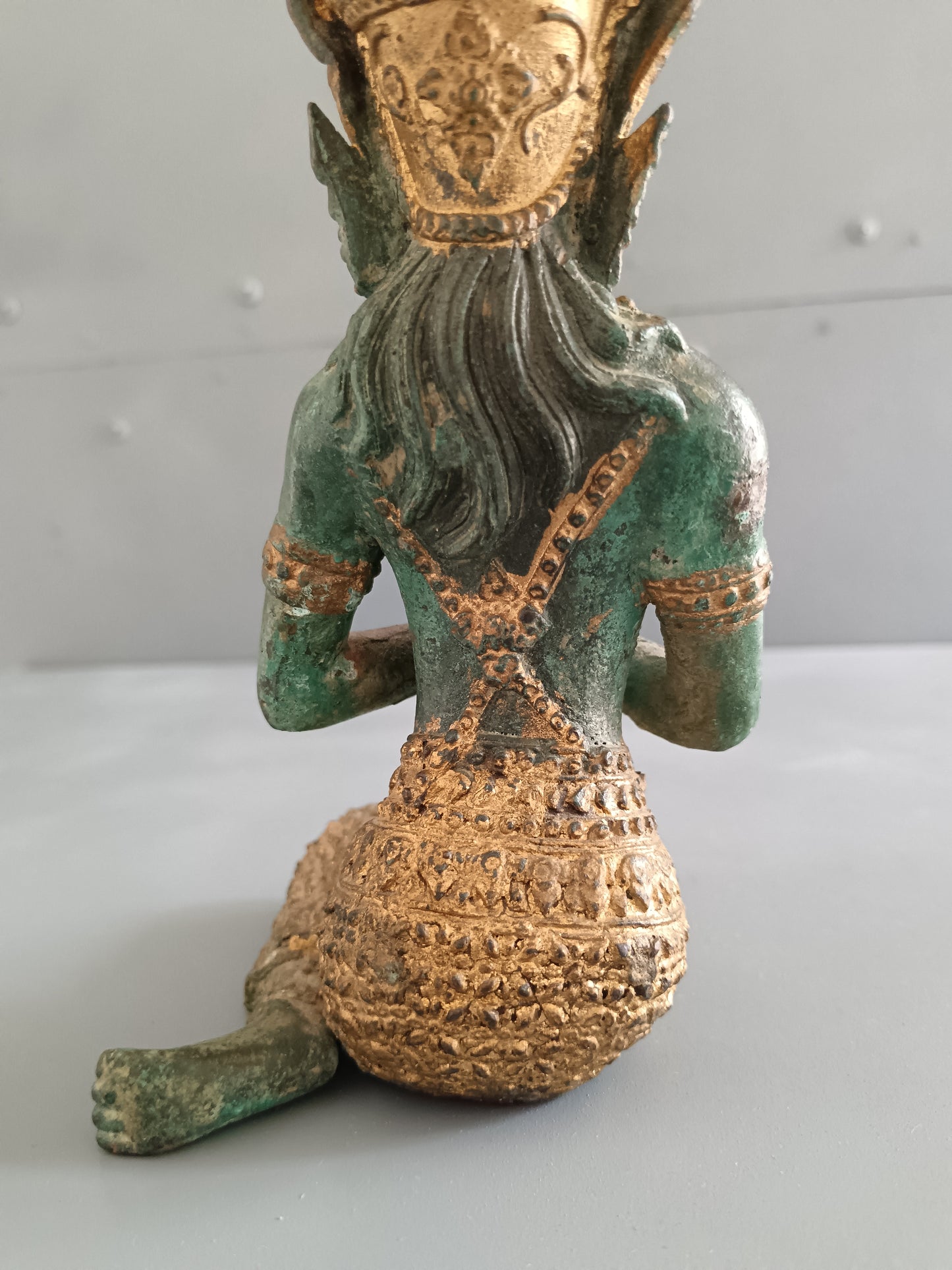 Antica Scultura Thailandese Teppanom in Bronzo Dorato – Angelo Guardiano del Tempio – Arte Orientale H 21 cm