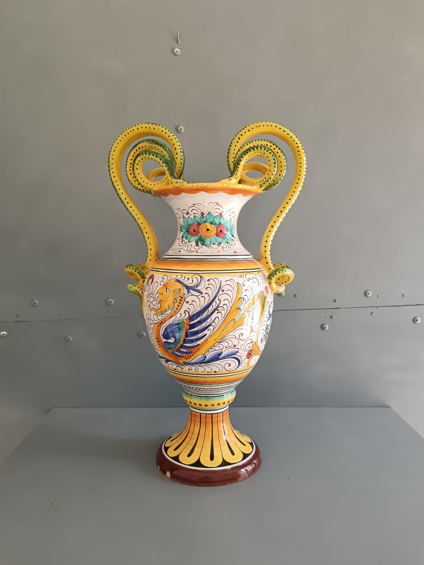 Grande Anfora Fratelli Mari Deruta H 45 cm Maiolica Artistica Dipinta a Mano Manici Serpente