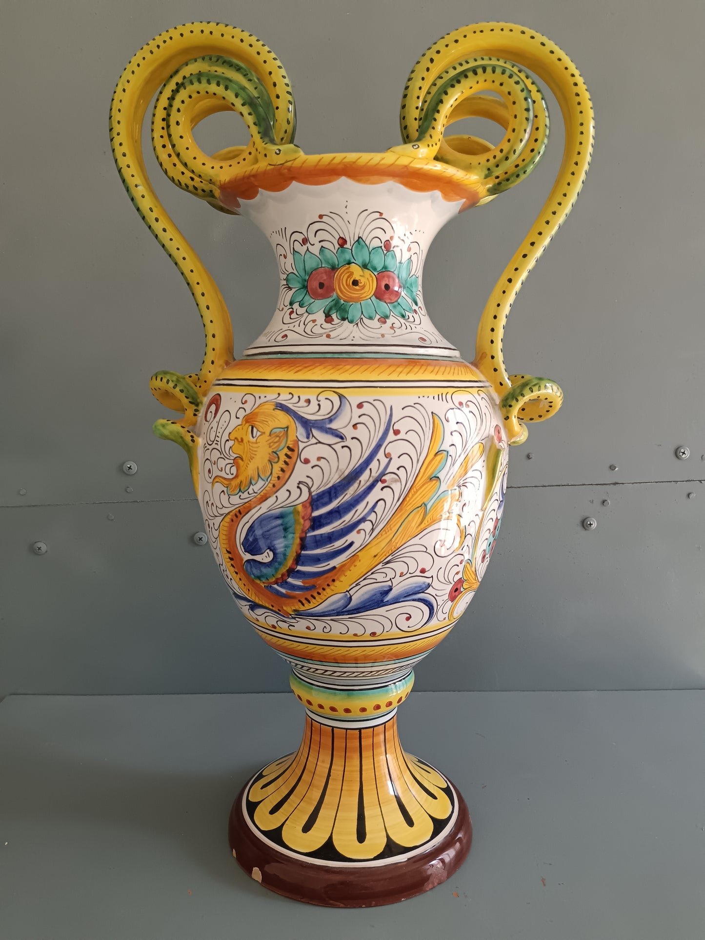 Grande Anfora Fratelli Mari Deruta H 45 cm Maiolica Artistica Dipinta a Mano Manici Serpente