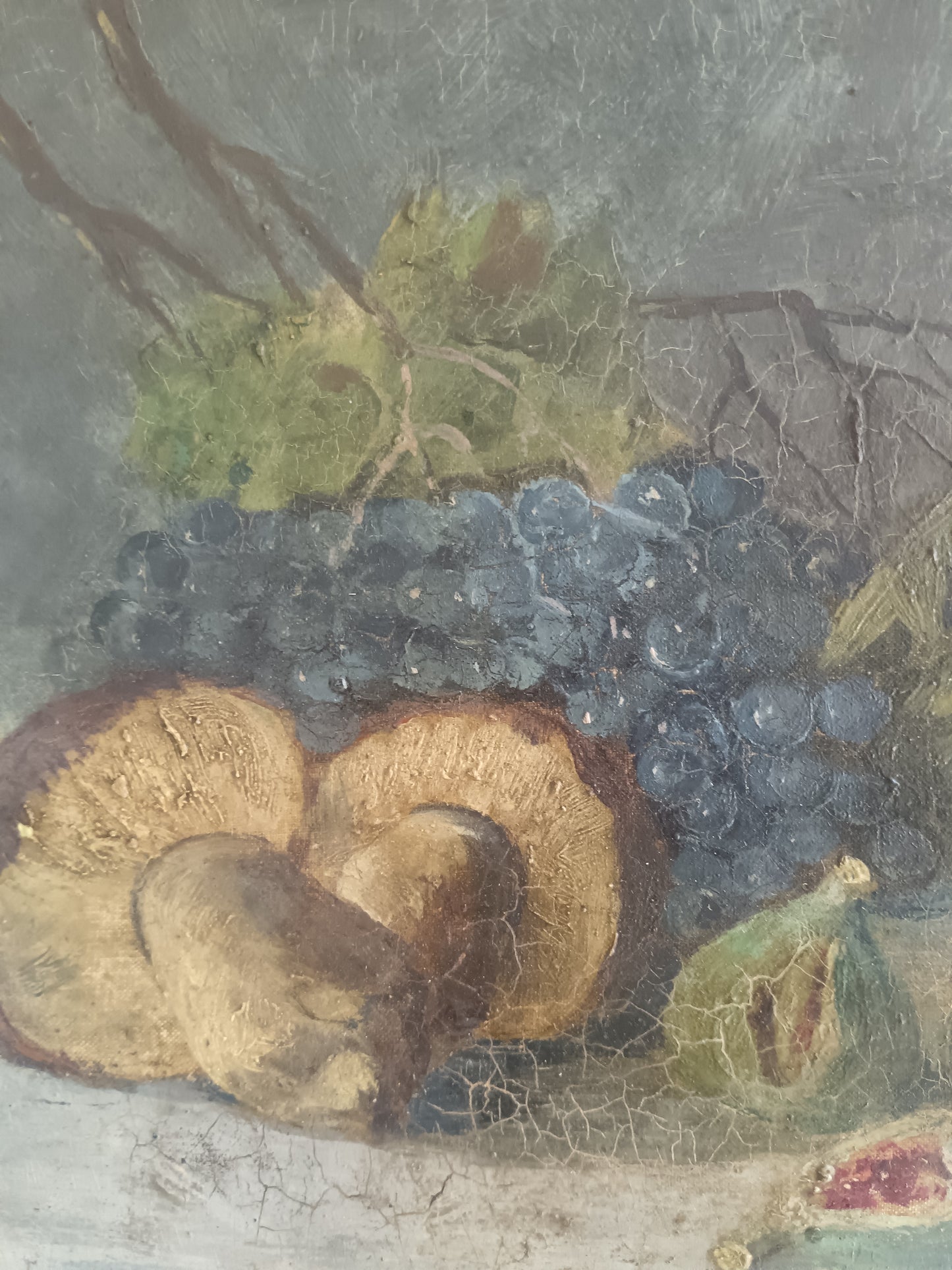 Antico Dipinto Natura Morta Uva Fichi e Funghi Olio Su Tela inizio XX Secolo, Con Cornice Dorata
