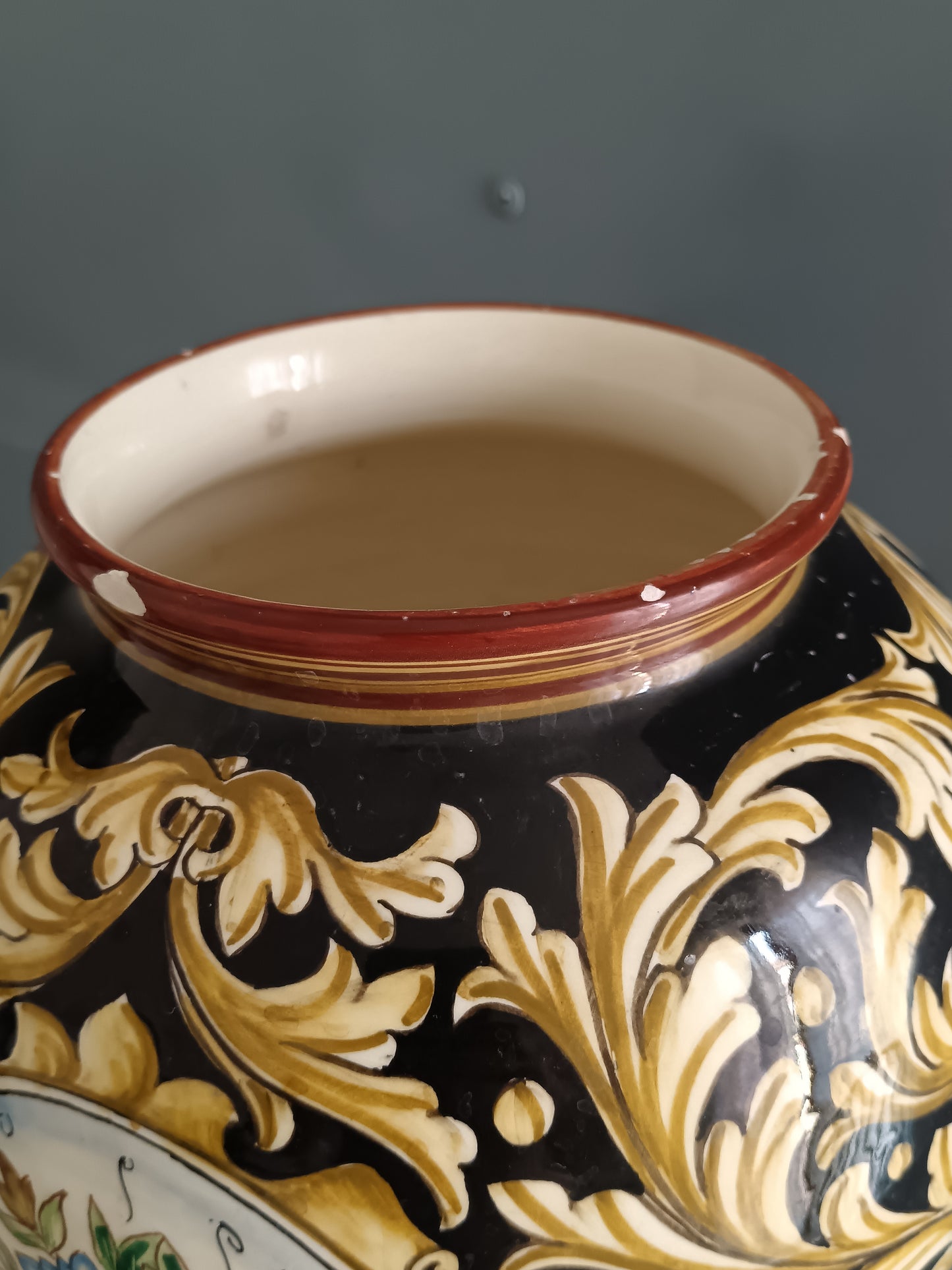 MAR.MACA. San Marino Vaso Maiolica Anni ’40-’60 Decorato a Mano Fondo Nero