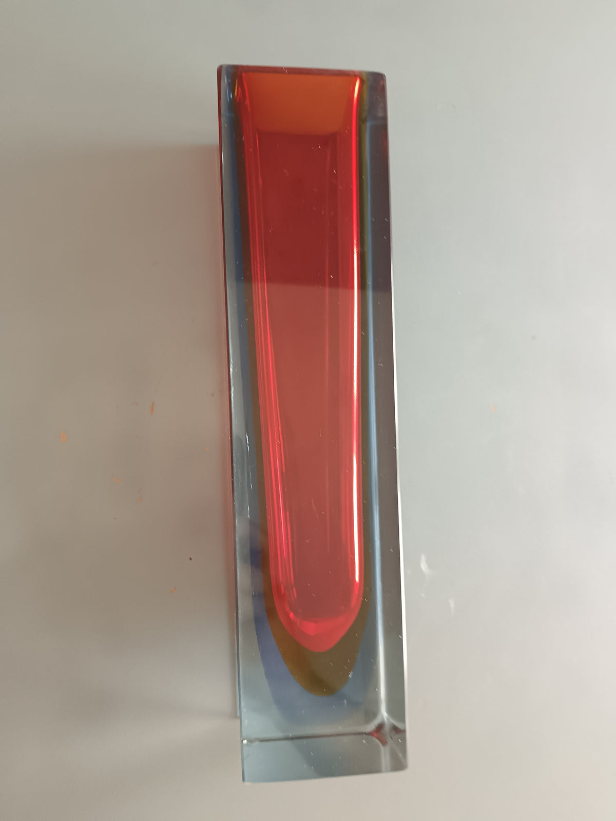 VASO MURANO SOMMERSO ATTR. FLAVIO POLI – MANDRUZZATO – ROSSO AMBRA BLU – 30 CM