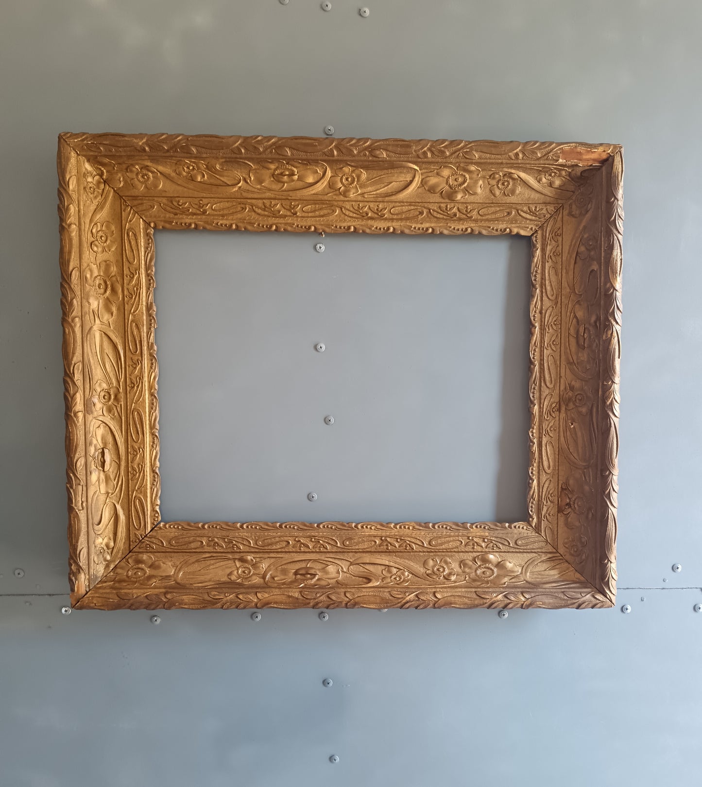Antica Cornice in Pastiglia Dorata Liberty Art Nouveau Legno Decorata