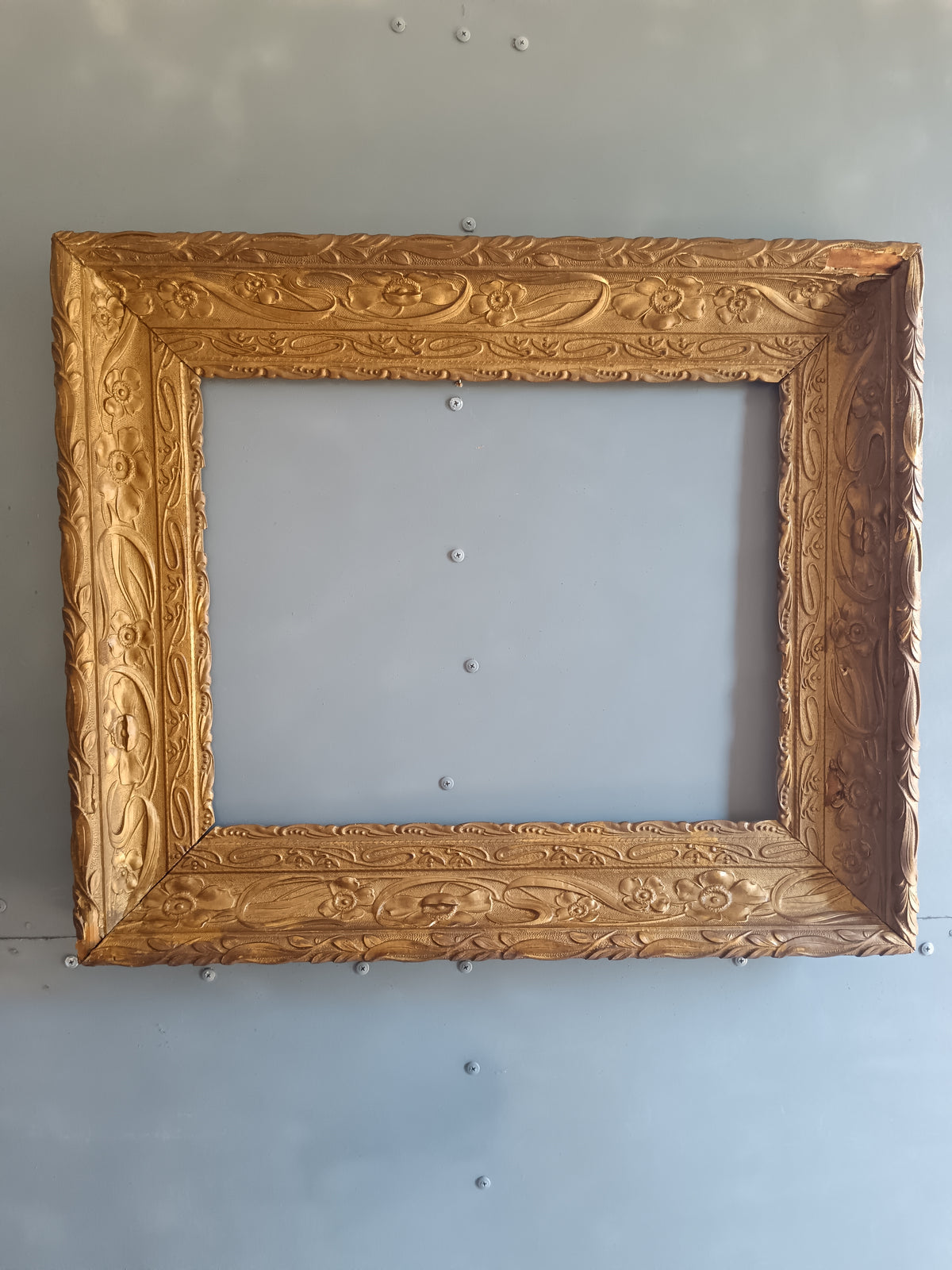 Antica Cornice in Pastiglia Dorata Liberty Art Nouveau Legno Decorata