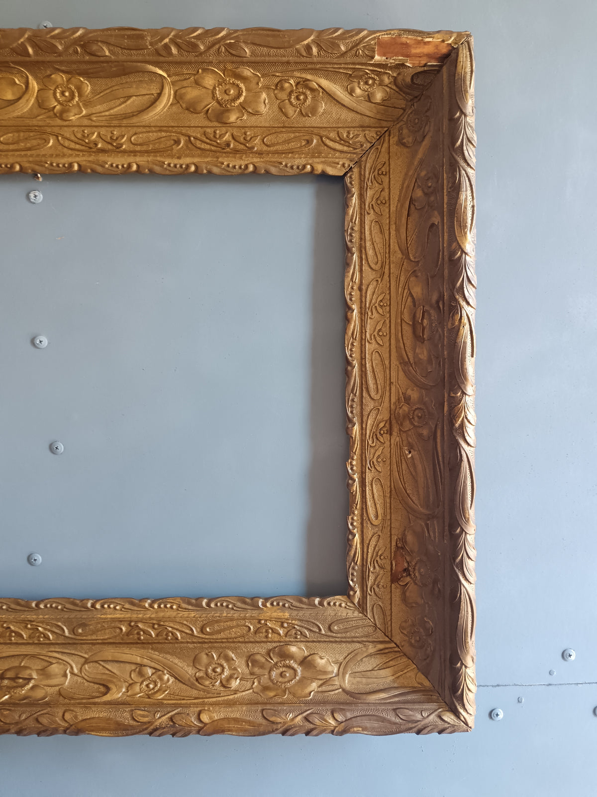 Antica Cornice in Pastiglia Dorata Liberty Art Nouveau Legno Decorata