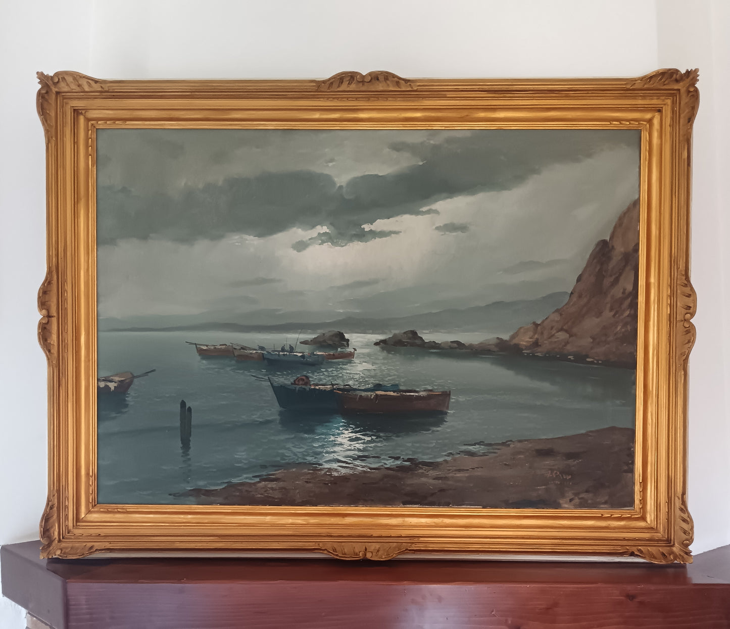 Grande Marina di Capri con Barche – Olio su Tela – Firmato – “Capri 1951” – Cornice Dorata