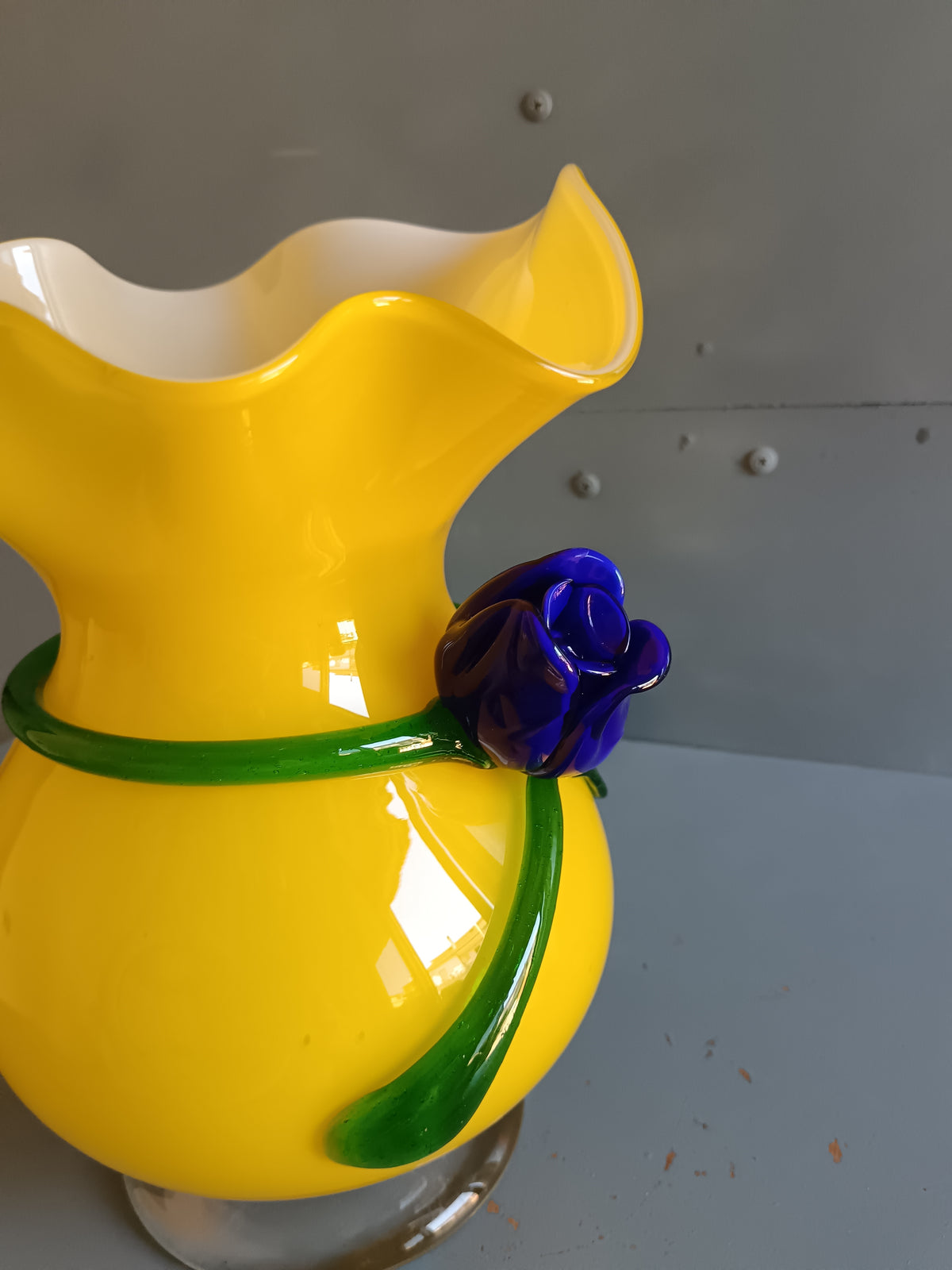 VASO MURANO VETRO SOFFIATO INCAMICIATO GIALLO FIORE BLU VERDE 35 CM VINTAGE