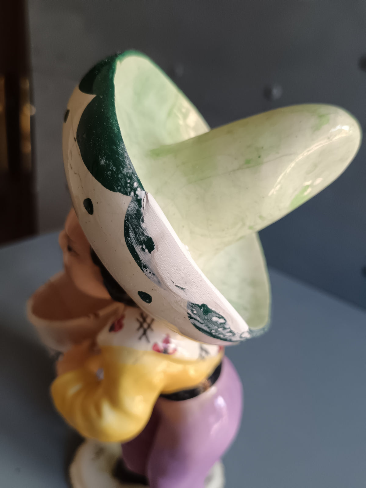 Rara Fioriera Vintage in Ceramica d'Arte - Personaggio Messicano con Sombrero e Tamburo/Vaso - Anni '50 - Manifattura Area Vicenza / Nove