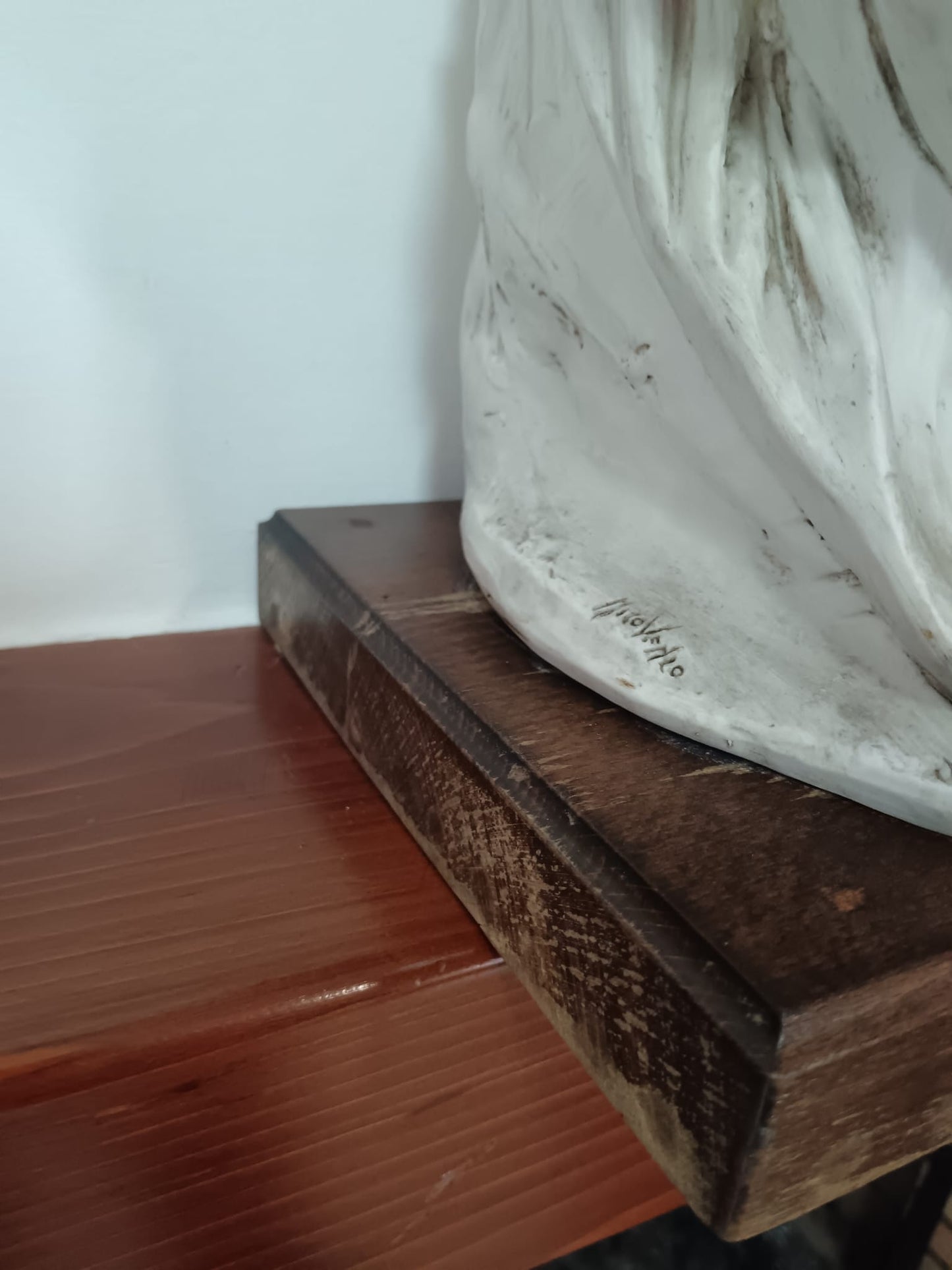 Nico Venzo (Bassano Del Grappa 1938)- Scultura in porcellana epoca XX Secolo