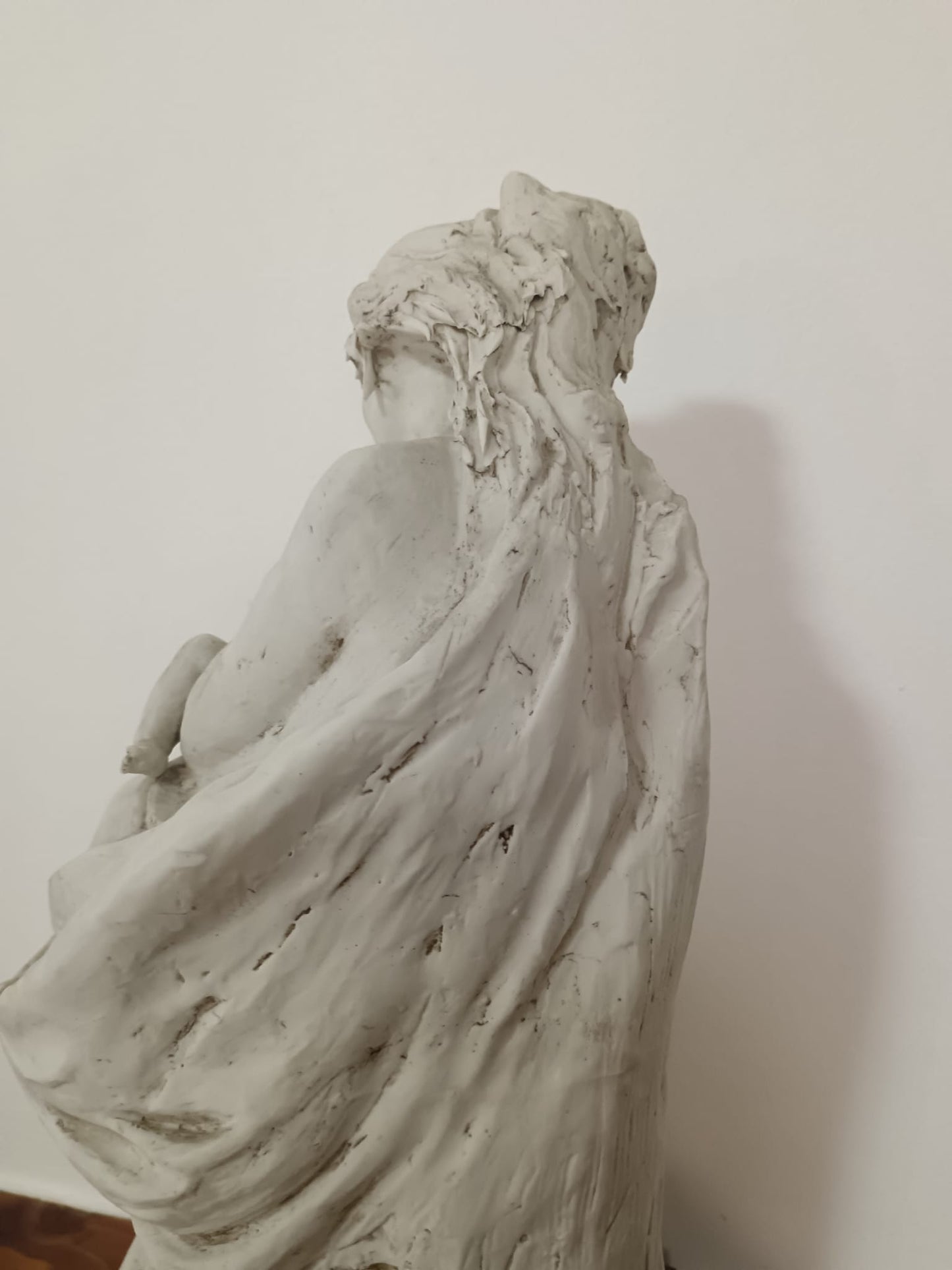 Nico Venzo (Bassano Del Grappa 1938)- Scultura in porcellana epoca XX Secolo