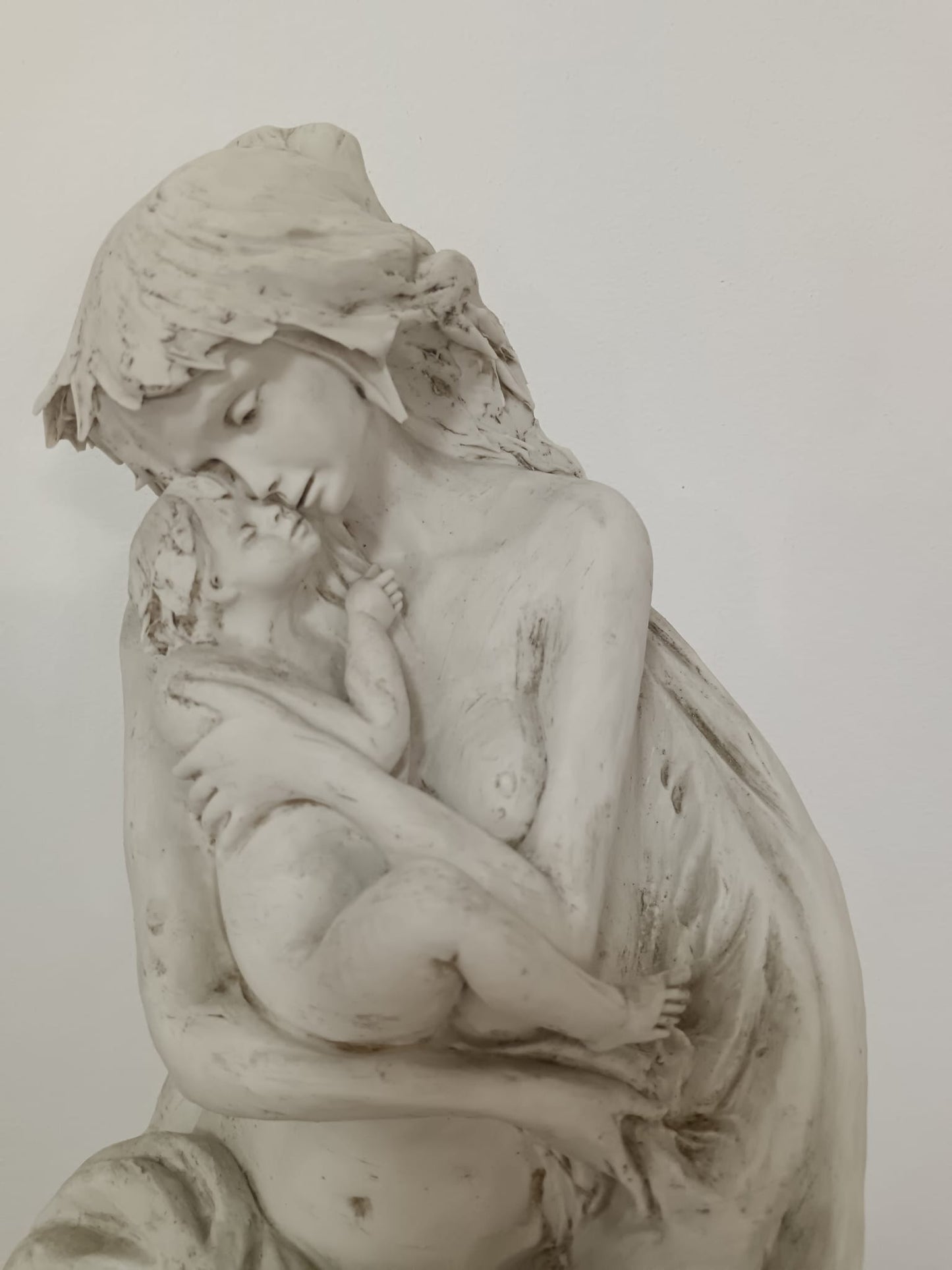 Nico Venzo (Bassano Del Grappa 1938)- Scultura in porcellana epoca XX Secolo